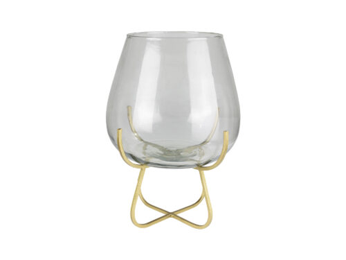 glass-vase-on-gold-stand