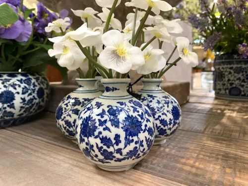 faux pansy in chinoiserie vase