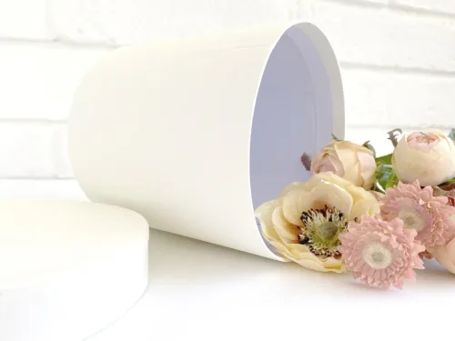 white paper flower box